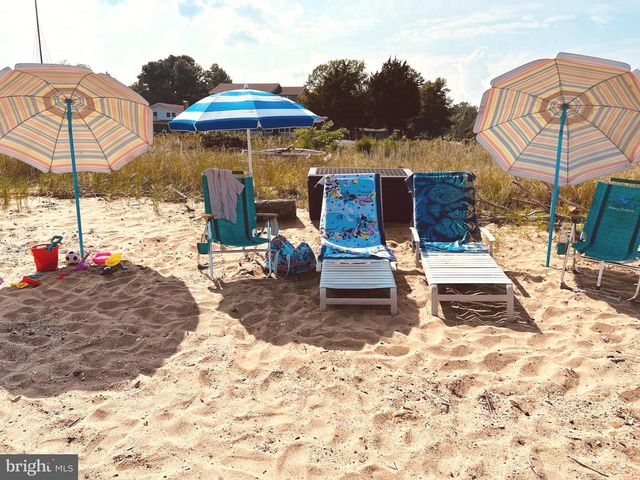 10963 BEACH DR, Lusby, MD 20657