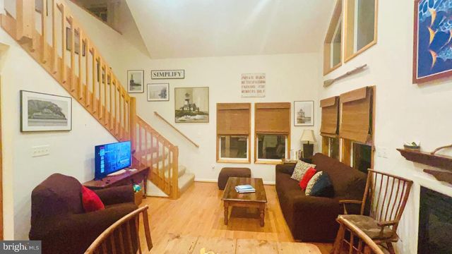 10963 BEACH DR, Lusby, MD 20657