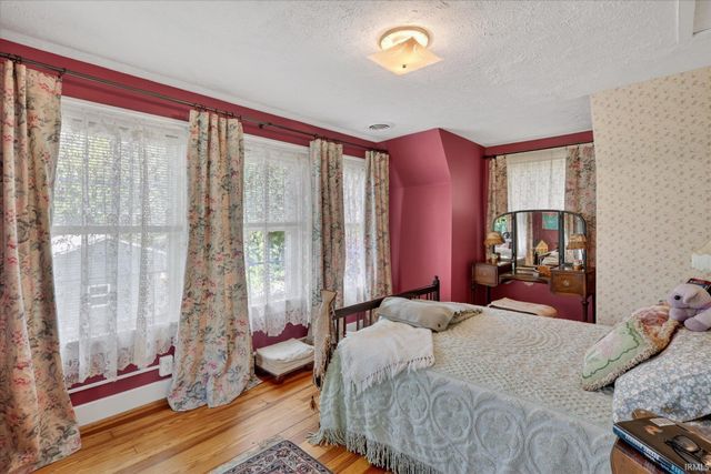 2617 Erskine Boulevard, South Bend, IN 46614