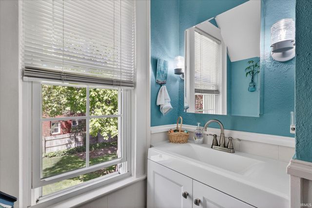 2617 Erskine Boulevard, South Bend, IN 46614