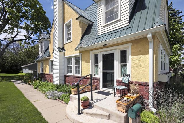 2617 Erskine Boulevard, South Bend, IN 46614