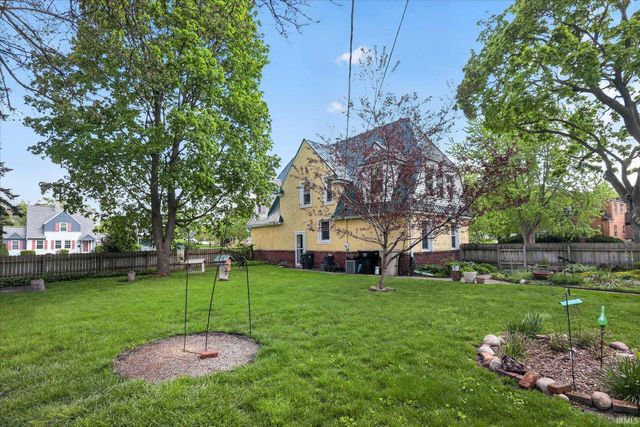 2617 Erskine Boulevard, South Bend, IN 46614