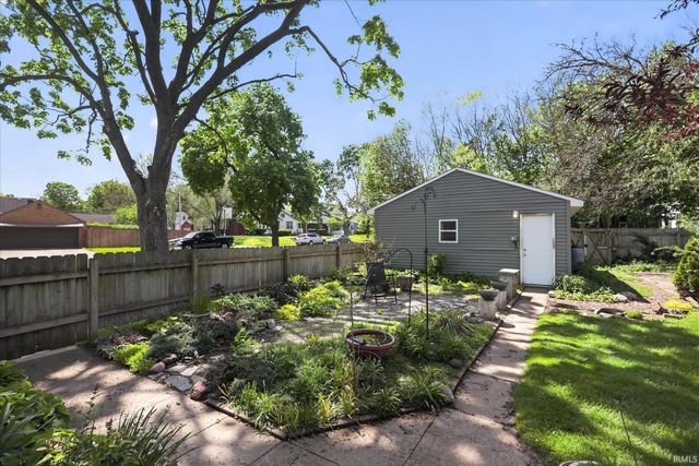 2617 Erskine Boulevard, South Bend, IN 46614