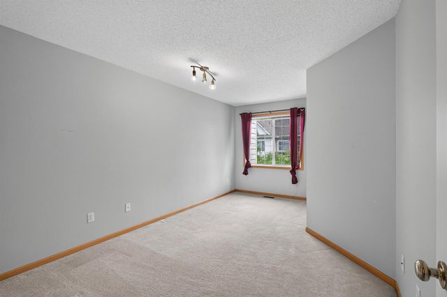 13810 54th Avenue N, Plymouth, MN 55446