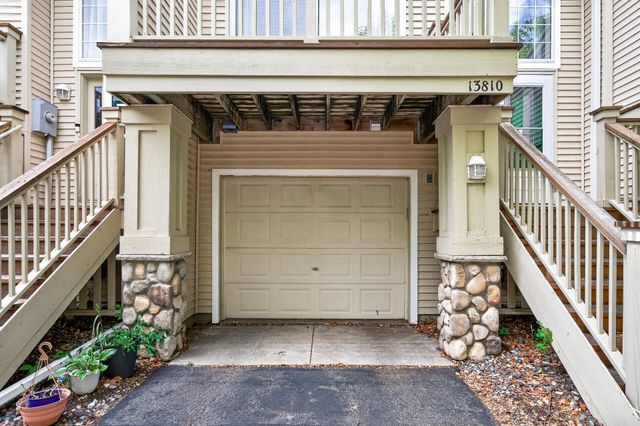13810 54th Avenue N, Plymouth, MN 55446