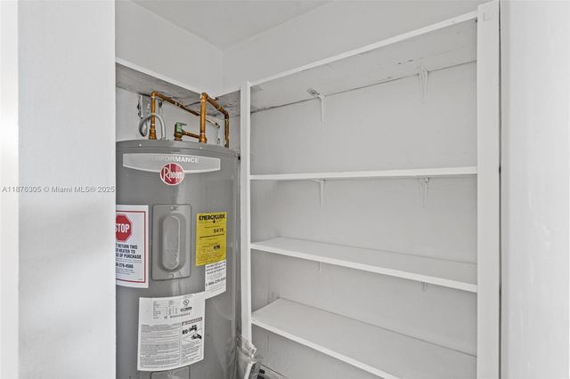 2607 NW 47th Ln 3304, Lauderdale Lakes, FL 33313