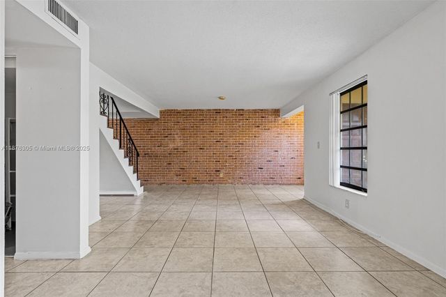 2607 NW 47th Ln 3304, Lauderdale Lakes, FL 33313