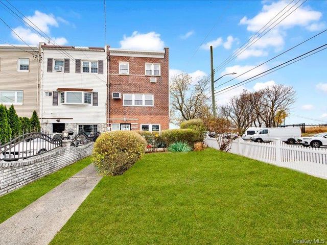 2576 Harding Avenue, Bronx, NY 10465