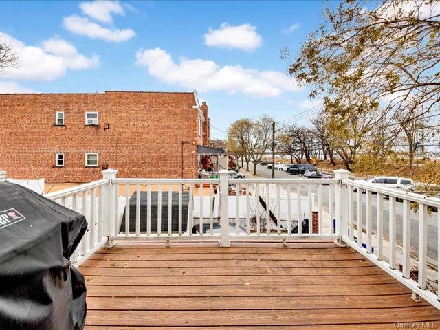 2576 Harding Avenue, Bronx, NY 10465
