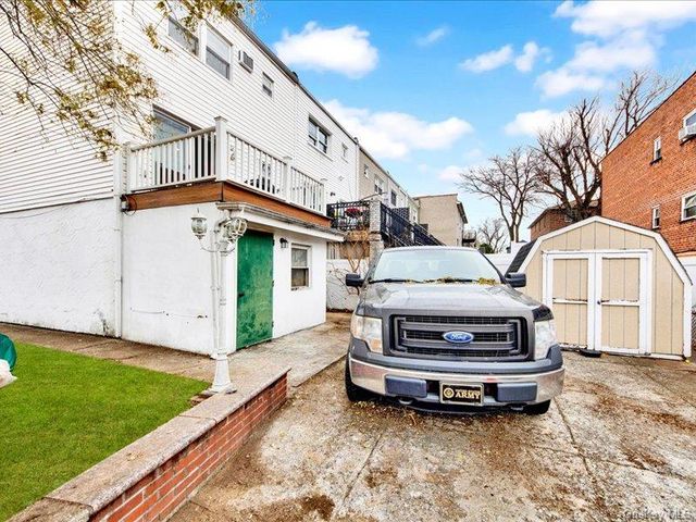 2576 Harding Avenue, Bronx, NY 10465