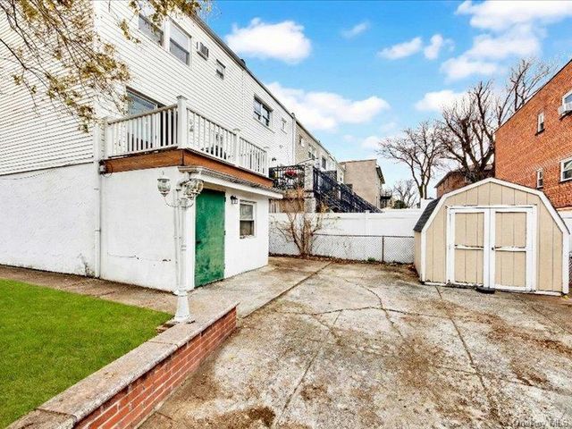 2576 Harding Avenue, Bronx, NY 10465