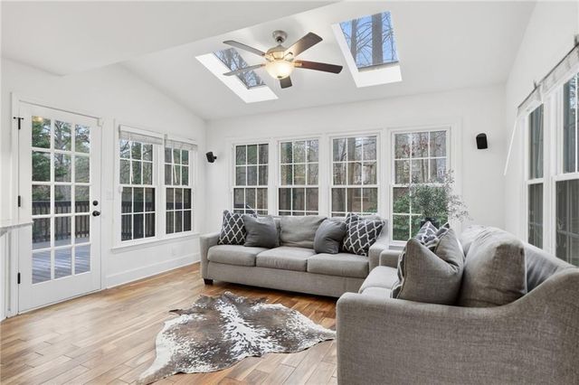 618 Wedgewood Drive, Woodstock, GA 30189