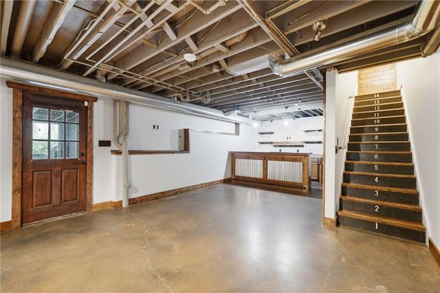 618 Wedgewood Drive, Woodstock, GA 30189