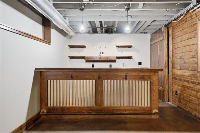 618 Wedgewood Drive, Woodstock, GA 30189