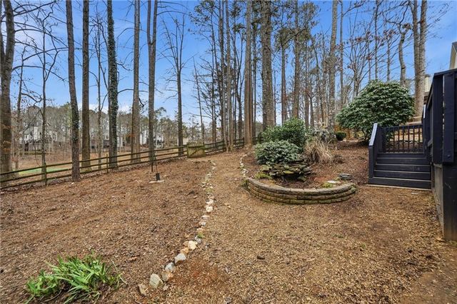 618 Wedgewood Drive, Woodstock, GA 30189