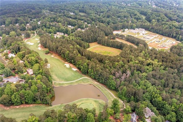 618 Wedgewood Drive, Woodstock, GA 30189