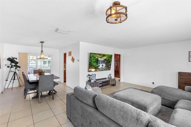 5607 NW 49th Avenue, Tamarac, FL 33319