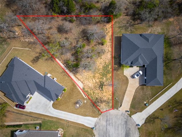 4012 Legend Trail, Granbury, TX 76049