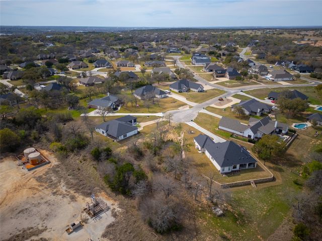 4012 Legend Trail, Granbury, TX 76049