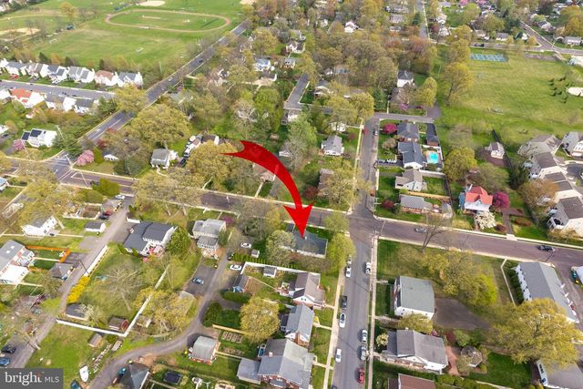 604 N LINE ST, Lansdale, PA 19446