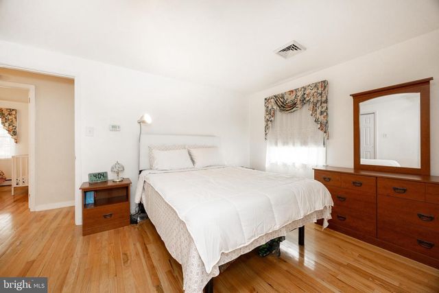 604 N LINE ST, Lansdale, PA 19446