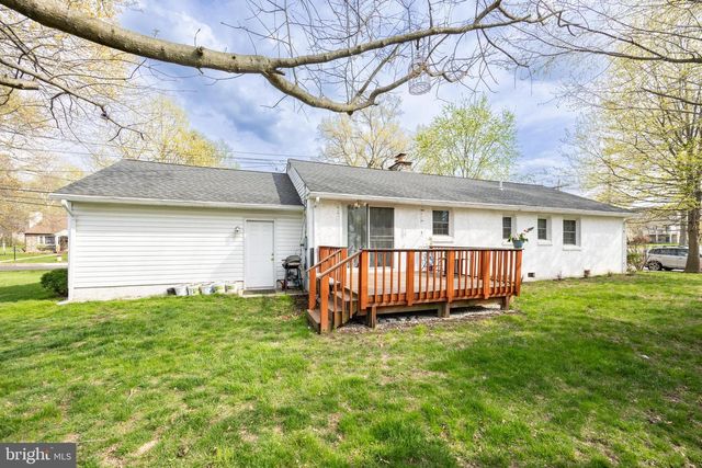 604 N LINE ST, Lansdale, PA 19446