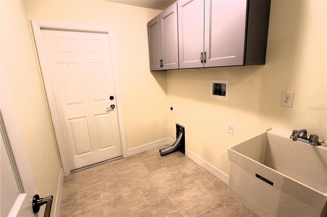 5850 GAGSTATTER ROAD, North Port, FL 34291