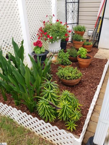 355 Capstone Lane, Spartanburg, SC 29301