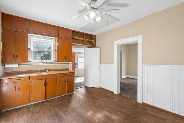 5611 Alton Avenue, Dallas, TX 75214