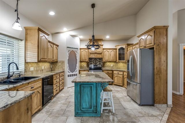 36003 45th Street, Shawnee, OK 74804