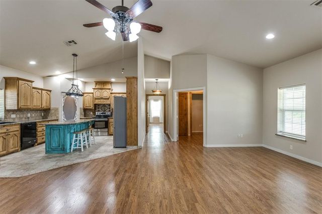 36003 45th Street, Shawnee, OK 74804