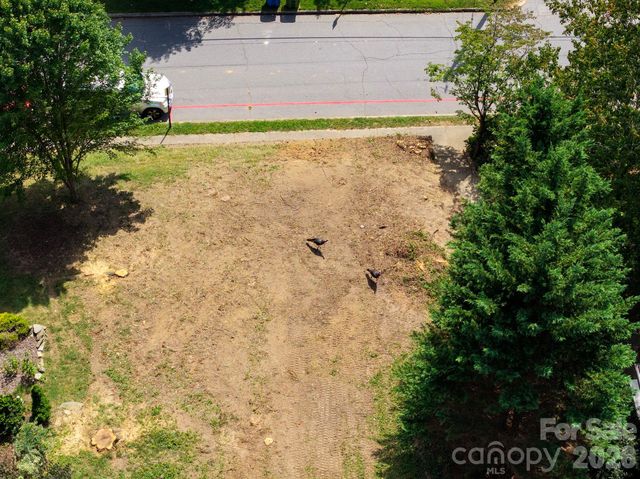 99999 Maney Avenue A, Asheville, NC 28804
