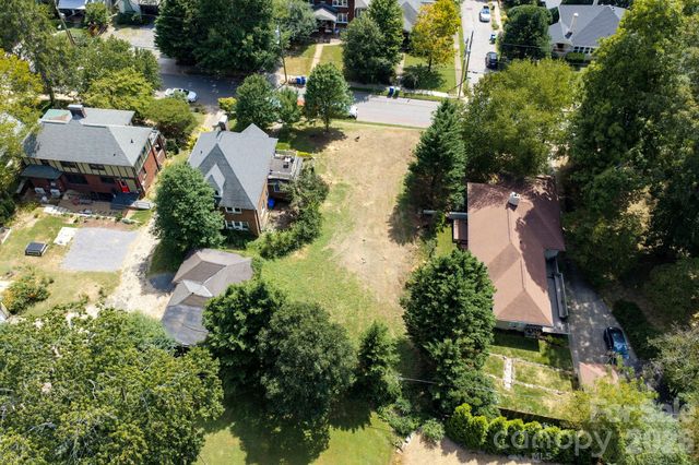 99999 Maney Avenue A, Asheville, NC 28804