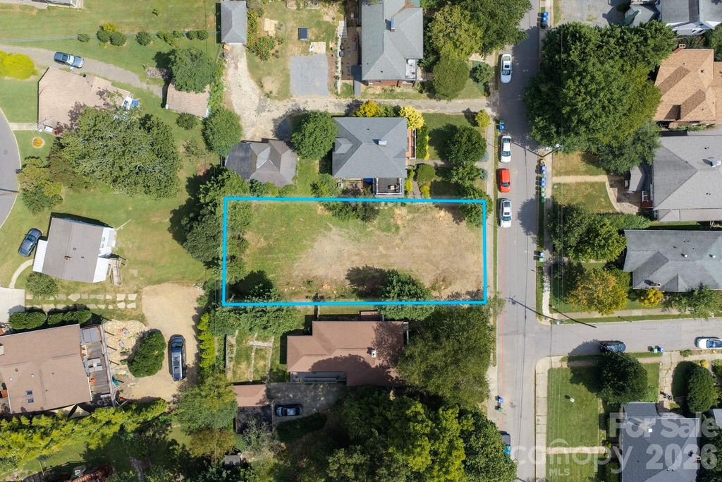99999 Maney Avenue A, Asheville, NC 28804