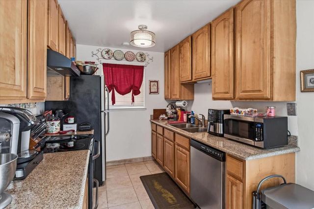 910912 Academy Avenue, Belmont, CA 94002