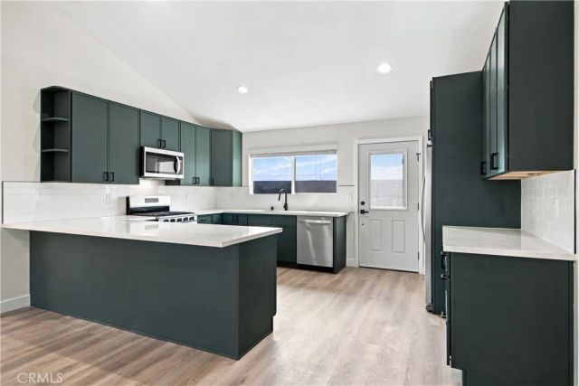 4562 W 129th West, Hawthorne, CA 90250