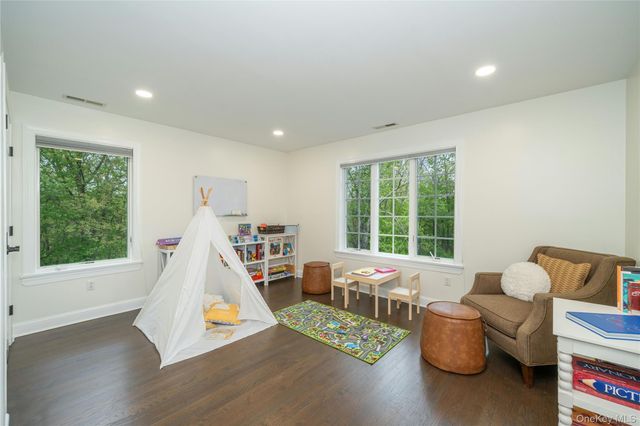 630 Chappaqua Road, Briarcliff Manor, NY 10510
