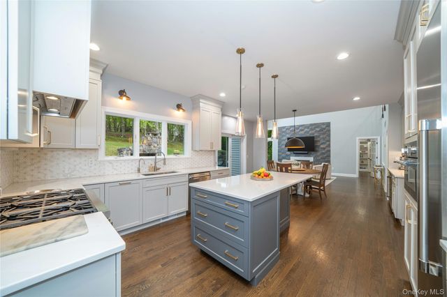 630 Chappaqua Road, Briarcliff Manor, NY 10510
