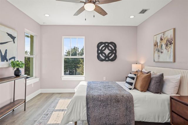 3259 EMERSON AVENUE S, St Petersburg, FL 33712