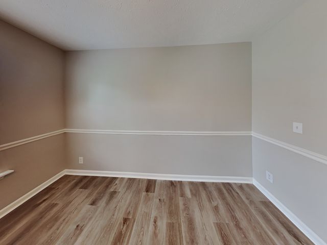 1421 E Nir Shreibman Blvd, La Vergne, TN 37086