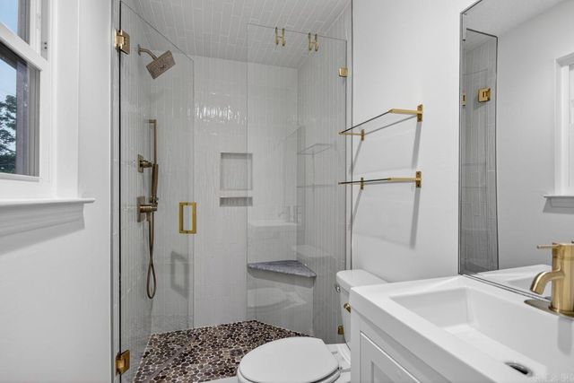 11 Coral Court, Little Rock, AR 72112