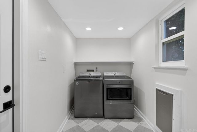 11 Coral Court, Little Rock, AR 72112