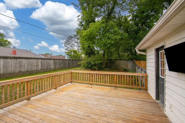 11 Coral Court, Little Rock, AR 72112