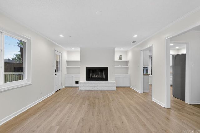 11 Coral Court, Little Rock, AR 72112