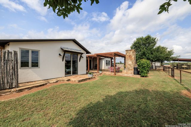 5686 Ranch Rd 1631, Fredericksburg, TX 78624