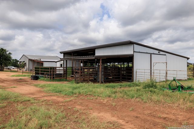 5686 Ranch Rd 1631, Fredericksburg, TX 78624