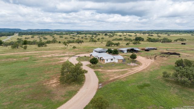 5686 Ranch Rd 1631, Fredericksburg, TX 78624