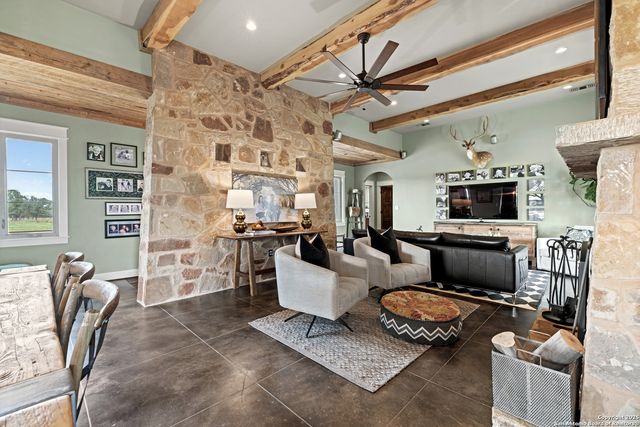 5686 Ranch Rd 1631, Fredericksburg, TX 78624