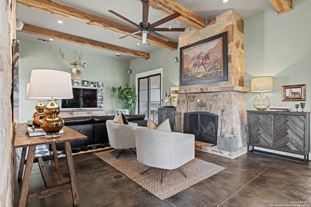 5686 Ranch Rd 1631, Fredericksburg, TX 78624