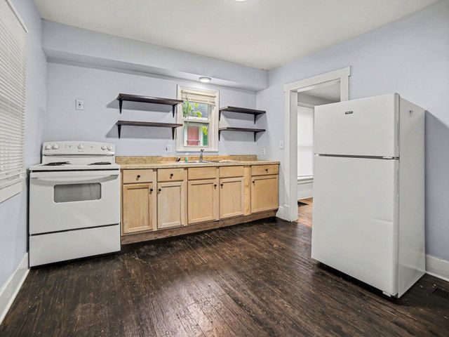 324 Merrill Avenue, Muskegon City, MI 49441